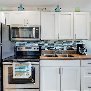  Apartment Harbor Breeze 58